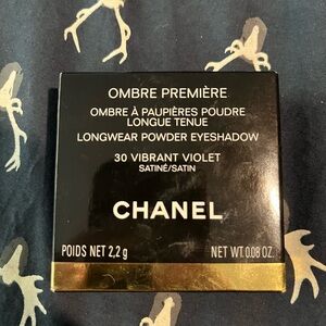 CHANEL Ombre Première Longwear Powder Eyeshadow - Vibrant Violet